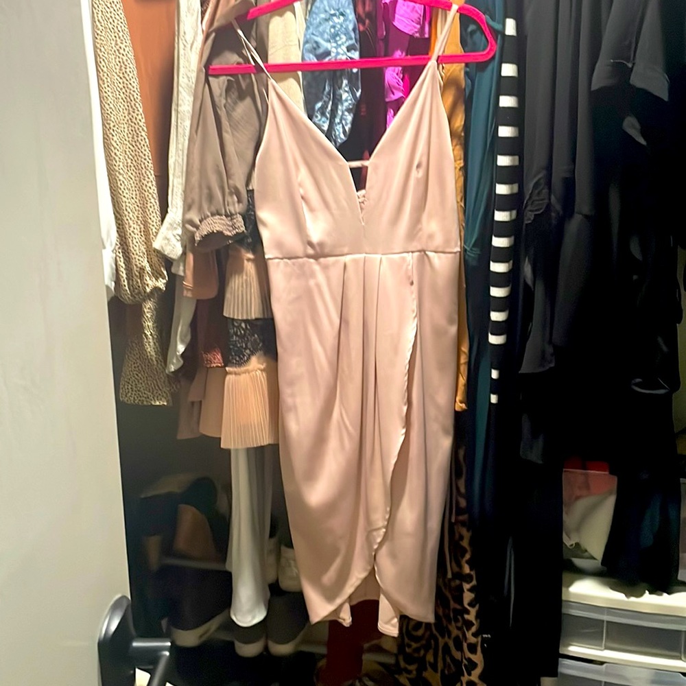 Beautiful dust pink dress with spaghetti straps